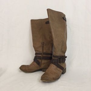 Betseyville Much Love Boots 7.5 / 8 Brown Distress